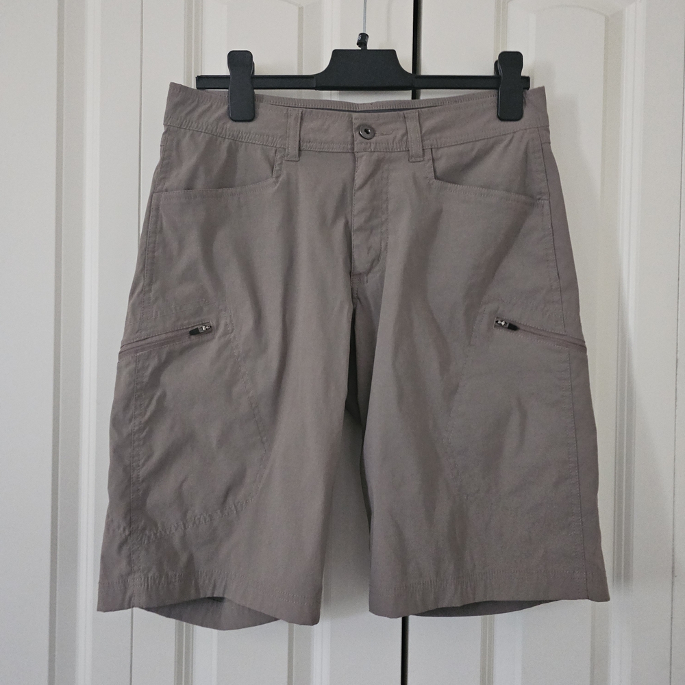 BC Clothing CO. Men's TAN Cargo Outdoor Travel Shorts SZ 30